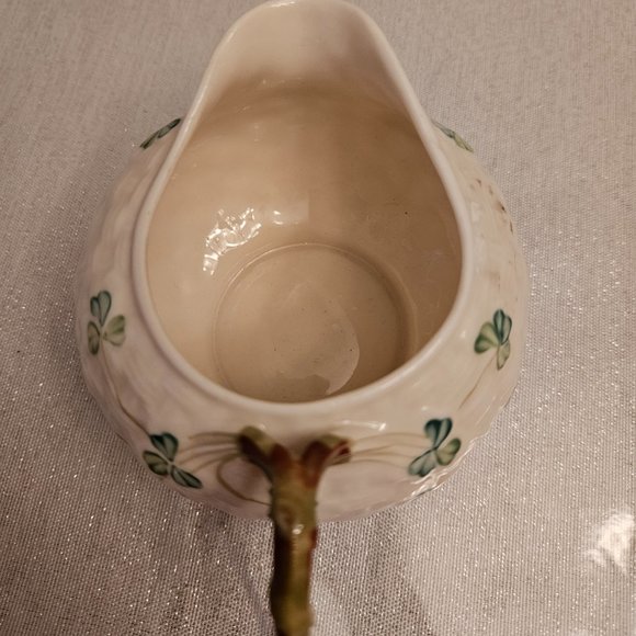 Vintage Belleck Shamrock Creamer - Picture 5 of 8